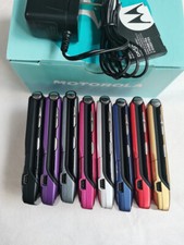 Motorola RAZR V3 Flip Bluetooth MP4 video Unlocked GSM Mobile Phone (8 Colors)