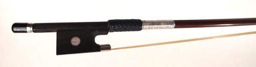 J. T. Radoular 4/4 Vintage Violin Bow, Pernambuco, Sterling Winding, Ebony Frog - Picture 2 of 10