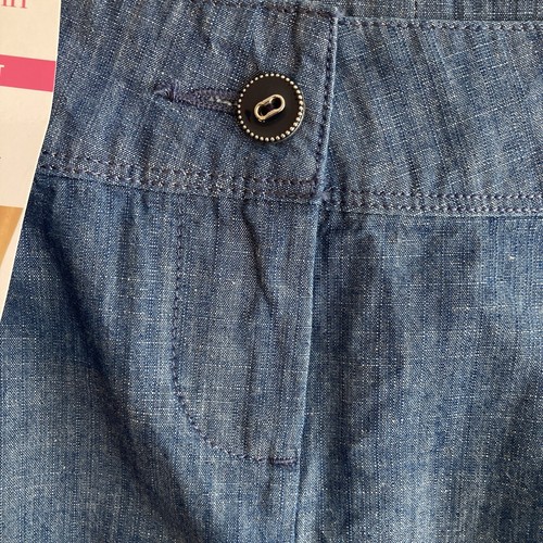 NWT Isaac Mizrahi Women's Indigo Chambray Blue Tailored Shorts Size 10 (34x5) - Picture 12 of 12