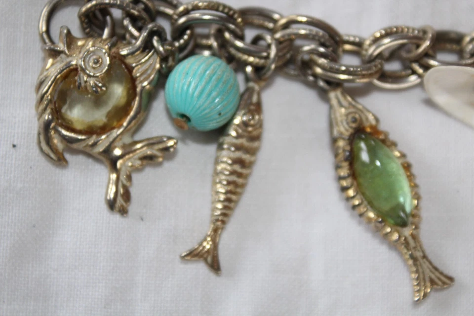 15 Charm Bracelet Fish, Shells, Crystals inside Fish, Sea Adventures 7 Inches  - Image 3 of 4