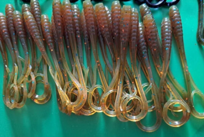 Esche Plastiche Engulf Baits 7 Bungee Reflex Worms, Colore Purple Camo, 12 Pezzi