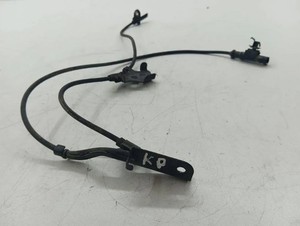 TOYOTA AVENSIS Sedan T27 ABS-Sensor vorne links 8954302061 1.60 Diesel 35158794