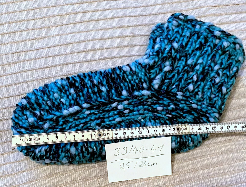 3x selbstgestrickte warme Socken Puschen Sofasocken Gr. 38/39 & 39-41 - Bild 3 von 4
