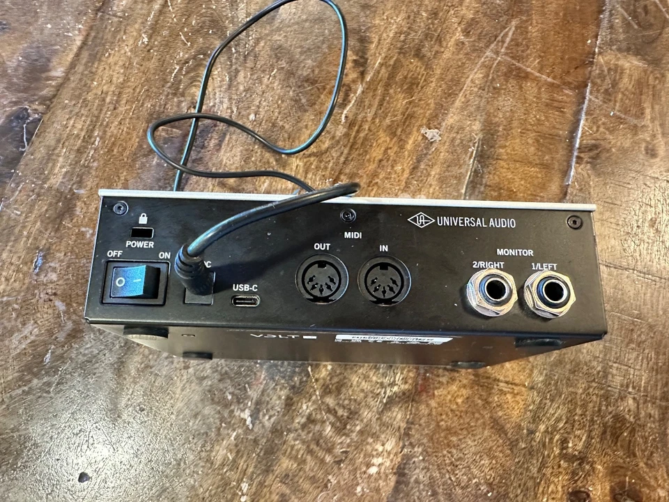 Universal Audio Volt 2 G507 - Image 4 of 4