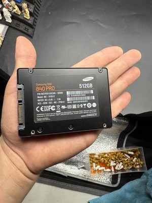 Samsung 840 Pro 512GB Internal 2.5'' (MZ-7PD512BW) SSD