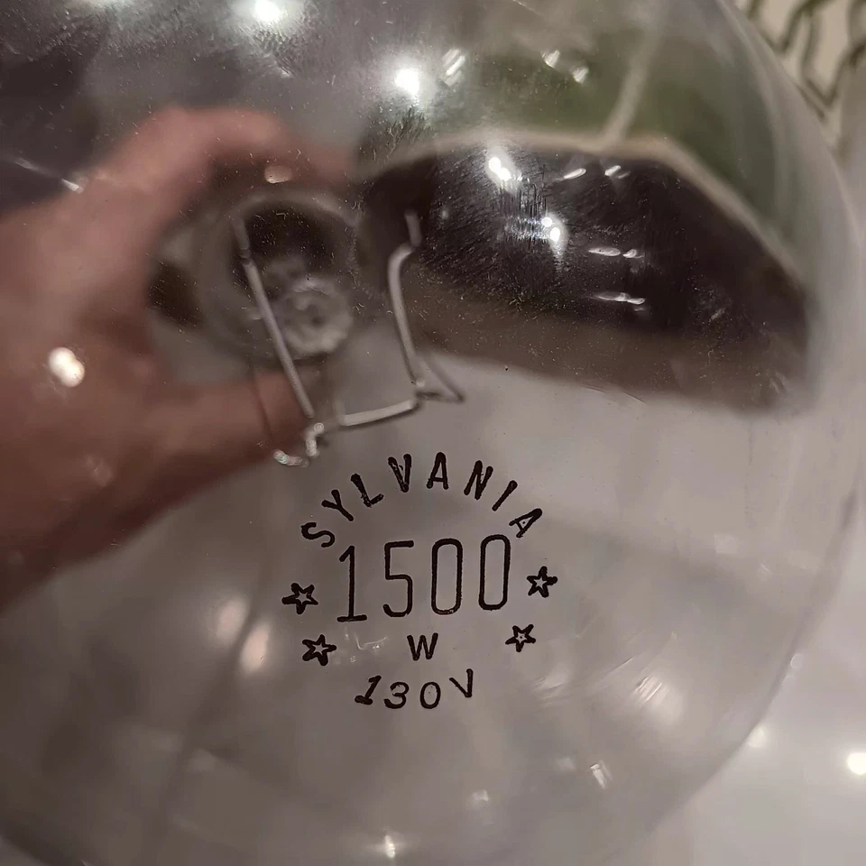 1 Vintage Sylvania 1500W 130V PS52 CLEAR Mogul E39 Base LIGHT BULB NEW Old Stock - Image 2 of 4