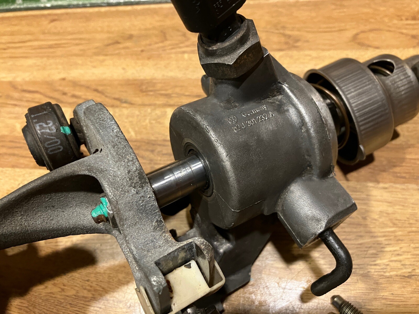 VW Mk4 Volkswagen Jetta Golf 5 Speed Manual 02j Shifter Tower  