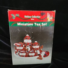 Holiday Collection Minature Snowman Tea Set