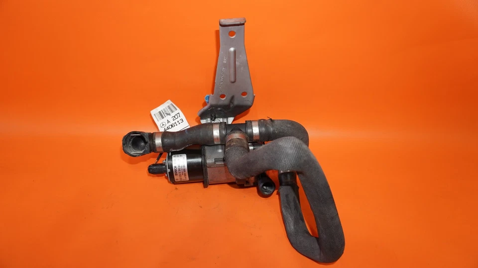 MERCEDES BENZ E400 BOMBA DE AGUA AUXILIAR 2015 2016 2017 2018 A000 500 0386 OEM Foto 2 de 4