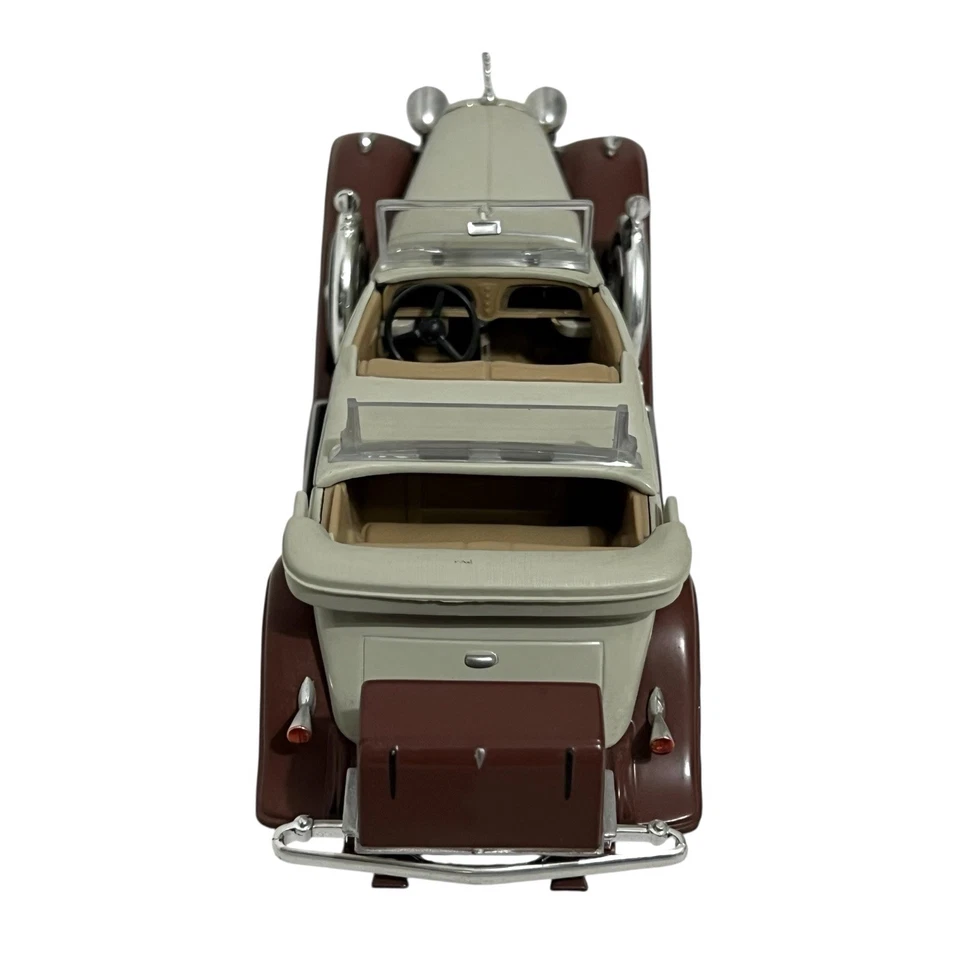 Vintage 1932 Cadillac Phaeton V16 1/32 Diecast Dual Cowl Convertible Anson - Image 4 of 4