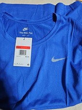 Women's The Nike Tee Dri-fit NWT