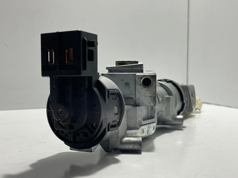 Mazda 2005 3 barril de encendido con llave 3M51-3F880-AC A634 Foto 4 de 4