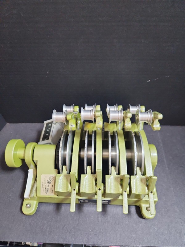 Ediquip 1034 35mm 4 Gang J&R Film Co. 7-3107 Editing Synchronizer Vintage
