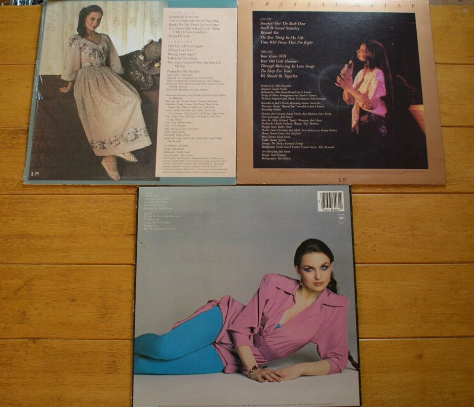 CRYSTAL GAYLE LP LOT OF 3 BE TOGETHER + CLASSIC CRYSTAL + MISSISSIPPI [70] - Image 2 of 4