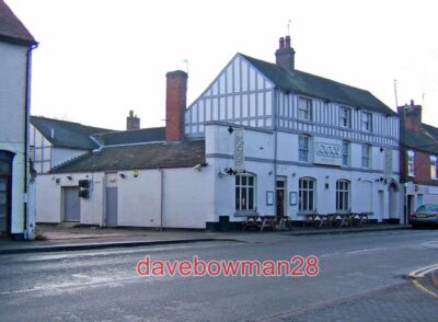 PHOTO  ATHERSTONE THE LOUNGE 53 STATION STREET JUDGING BY THE OUTSIDE APPEARANCE