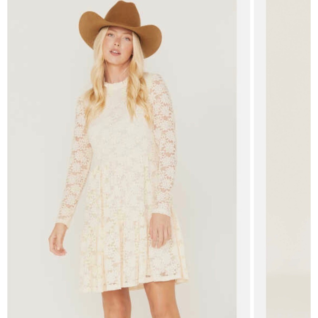 NWOT Molly Bracken Lace Shift Dress Cream S