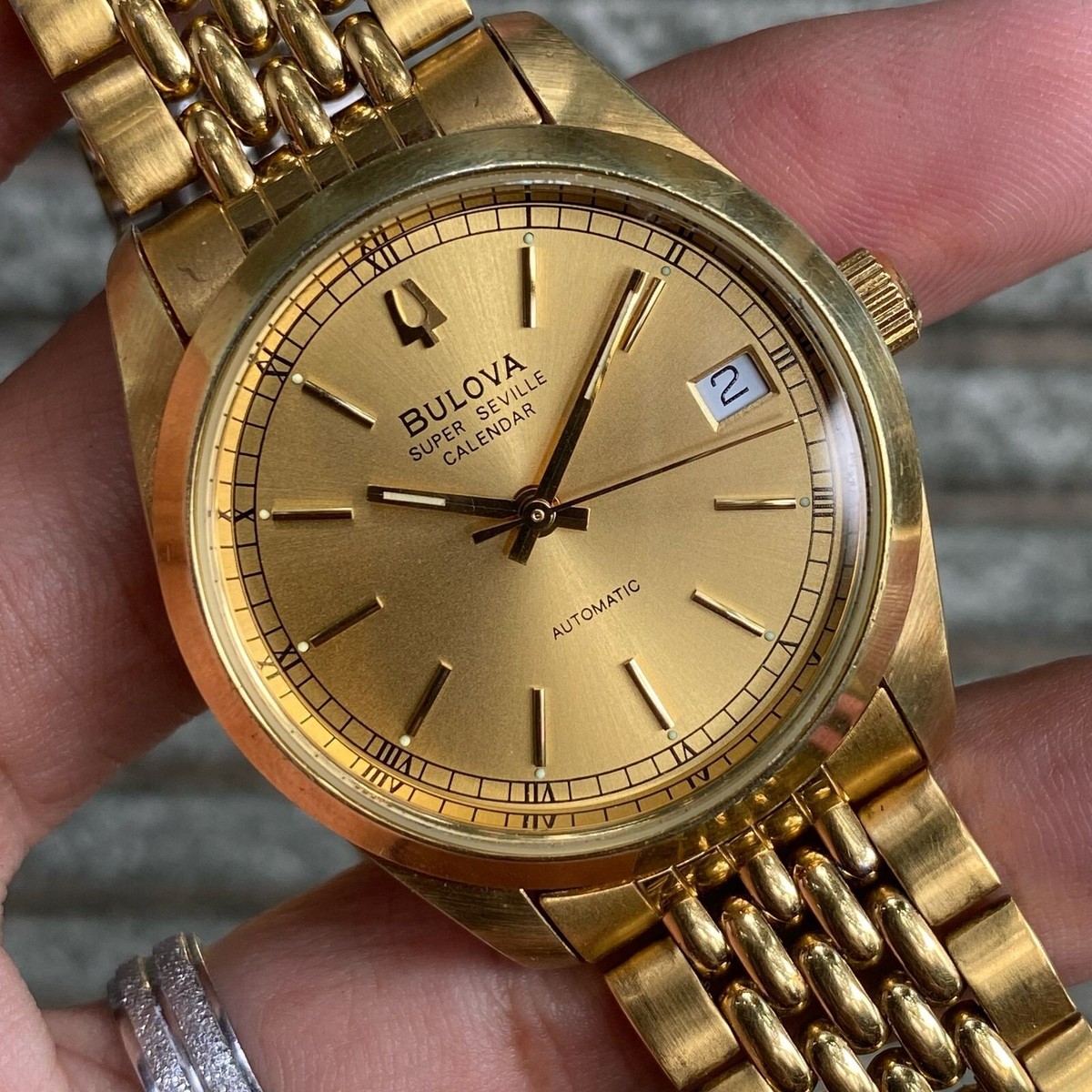 ヒデ次郎専用　Bulova Super Seville Calendar 自動巻 Rare Bulova Super Seville Calender Automatic Date Gold