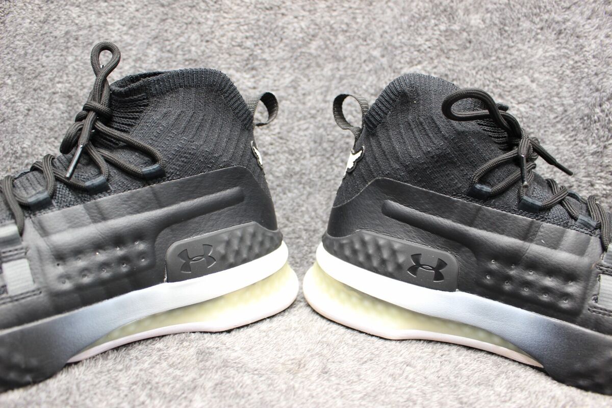 Under Armour project rock delta mens size 10.5 black Under Armour project rock delta mens size 10.5 black