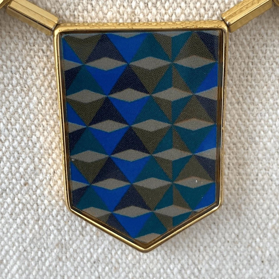 Collar babero House of Harlow 1960 estilo pirámide Art Deco en azul y oro Foto 3 de 4