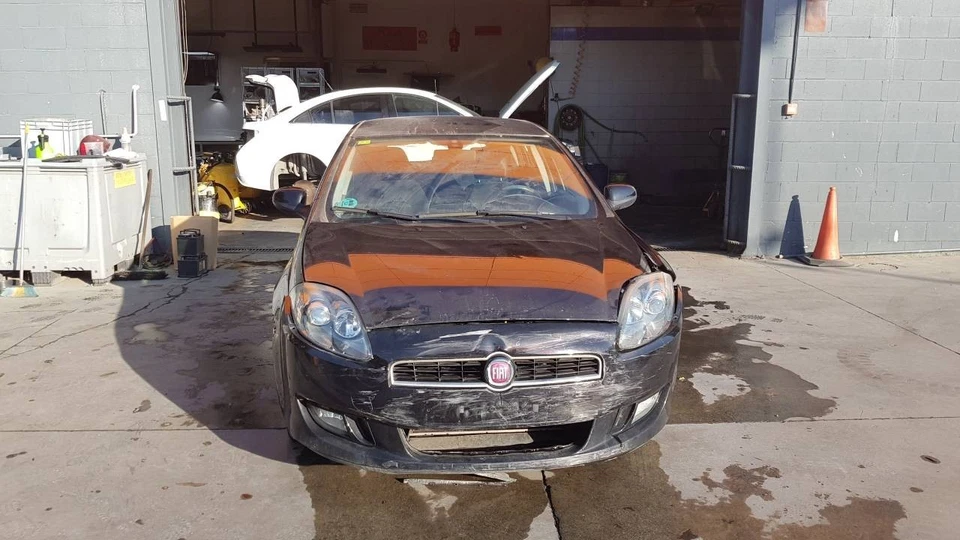 51873853 PUERTA DELANTERA IZQUIERDA / 1088307 PARA FIAT BRAVO 198 1.4 16V CAT - Imagen 4 de 4