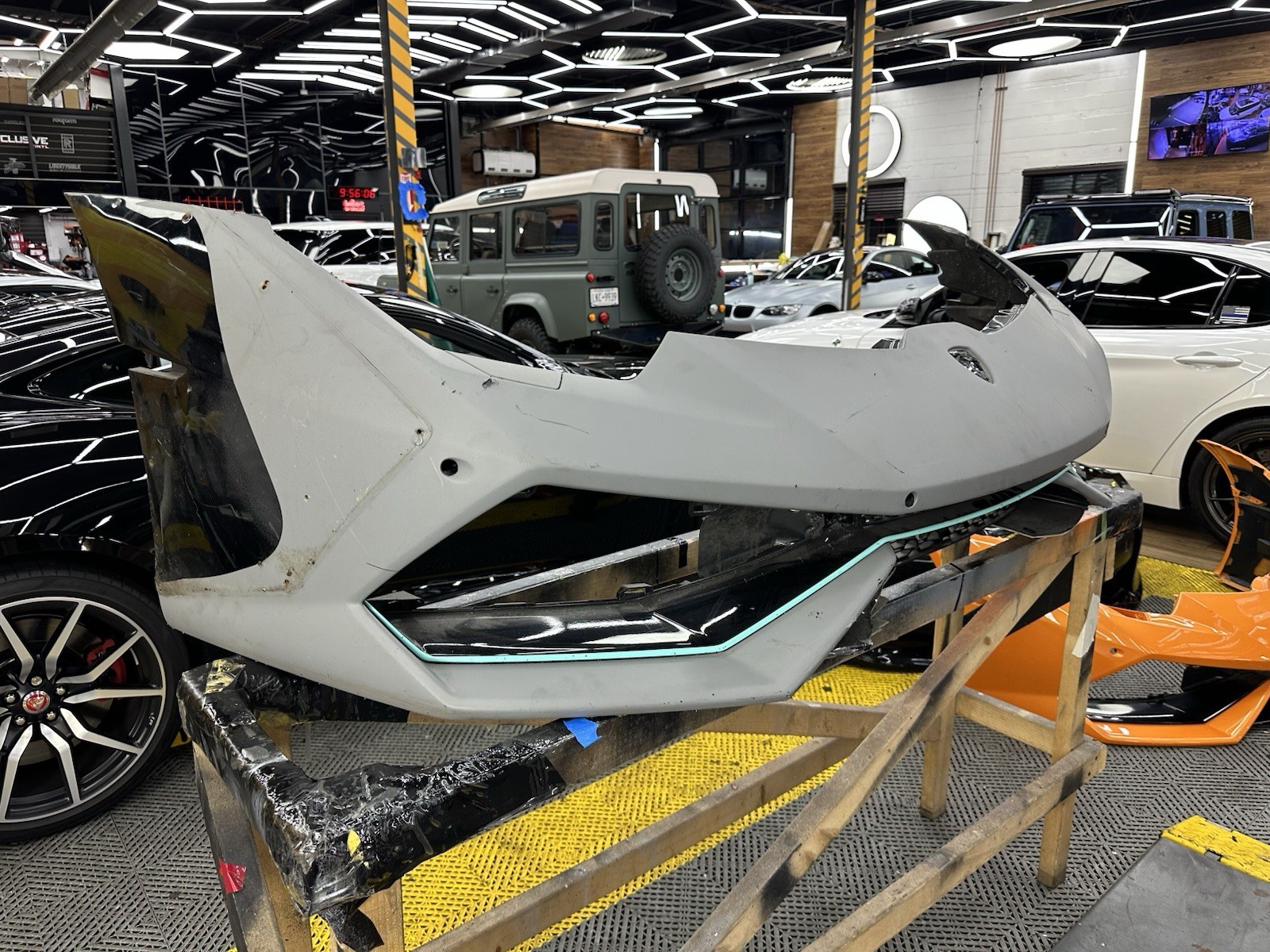 Pair of Used Lamborghini Huracán Front Bumpers – Damaged/For Repair