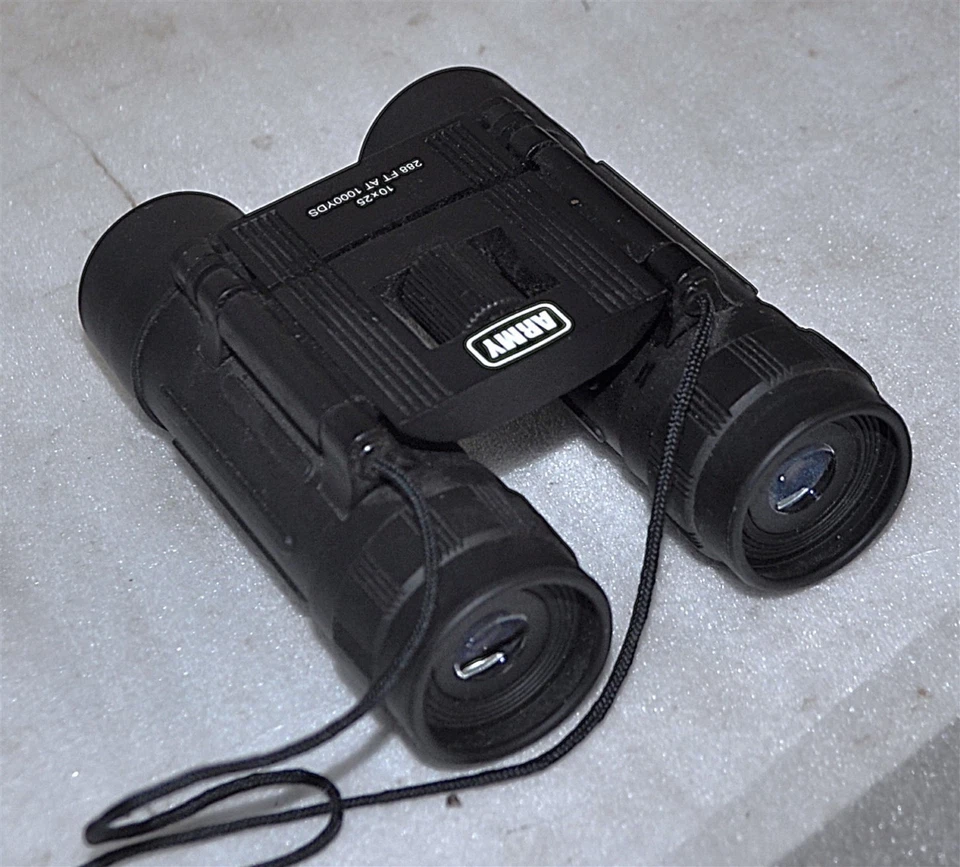 ARMY-NAVY BINOCULARS 10x25 IN LINE 286 FT/1000 YDS VERY GOOD CONDITION - Image 2 of 4