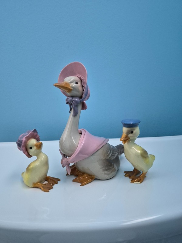 HTF Hagen Renaker Mother Goose, Boy Gosling, Girl Gosling