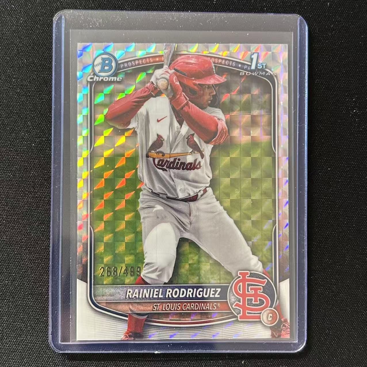 🔌IU 2025 BOWMAN CHROME BASEBALL PROSPECT 1ST GEOMETRIC /499 RAINIEL RODRIGUEZ