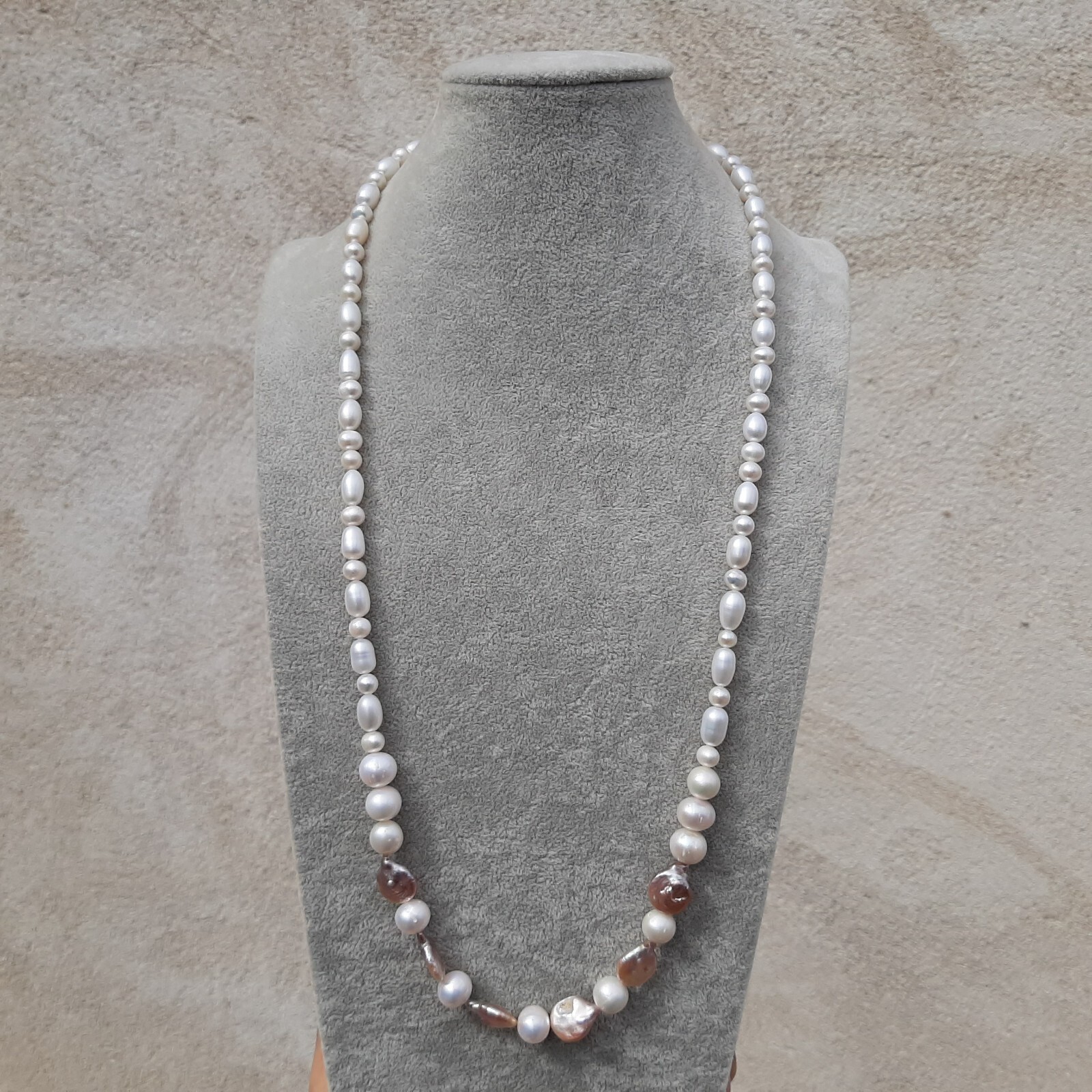 Collier sautoir en véritables perles de culture idée cadeau pour femme