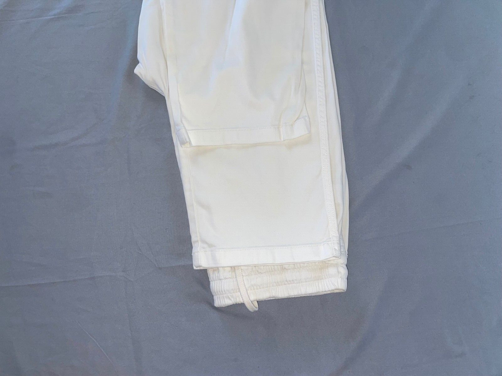 Faherty Pull On Essential Drawstring Pants in Whi… - image 3