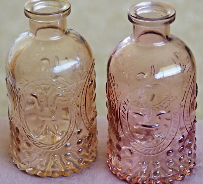 A Pair of Boltze country vases. Table Decoration, Home & Living. 13cms.