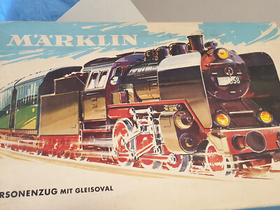 Märklin SET 3103 passenger train oval track railway model making