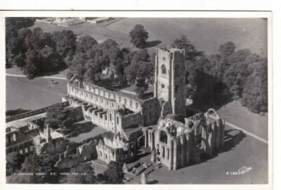 FOUNTAINS ABBEY, YORKSHIRE - LUFTBILD S/W POSTKARTE