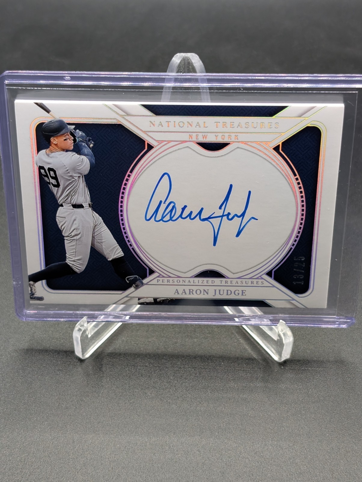 2025 Panini National Treasures Aaron Judge  /25 Auto #PT-AJG