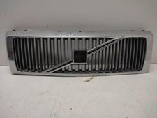 Calandre Volvo 440
