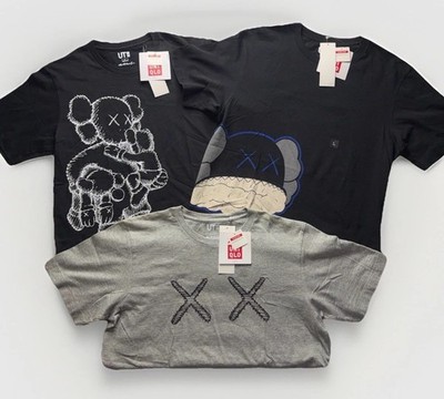 KAWS 2016 Uniqlo UT Shirt Lot 3 OriginalFake Clean Slate Cloud Mens Large