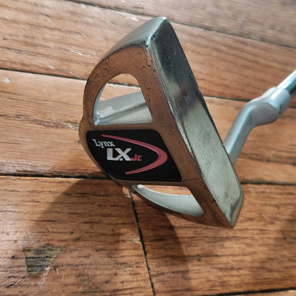 Lynx LX Jr. Golf Club Set W/Bag RH 3W, 7, Putter Graphite Shafts Girls Pink - Image 4 of 4