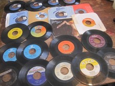 Lot of 38 RECORDS-45 RPM 1970/80 90S-VARIOUS POPULAR ARTIST