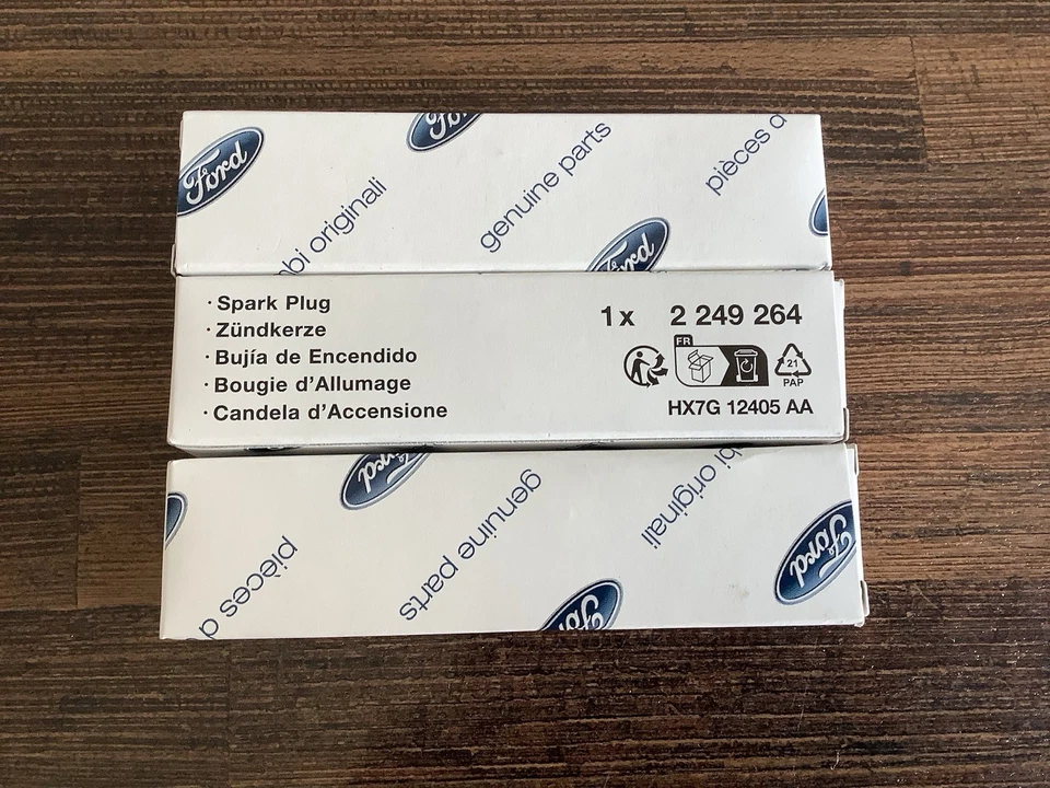 Genuine Ford spark plugs Puma St  MK8 Fiesta ST 1.5T Set of 3 - Image 2 of 2