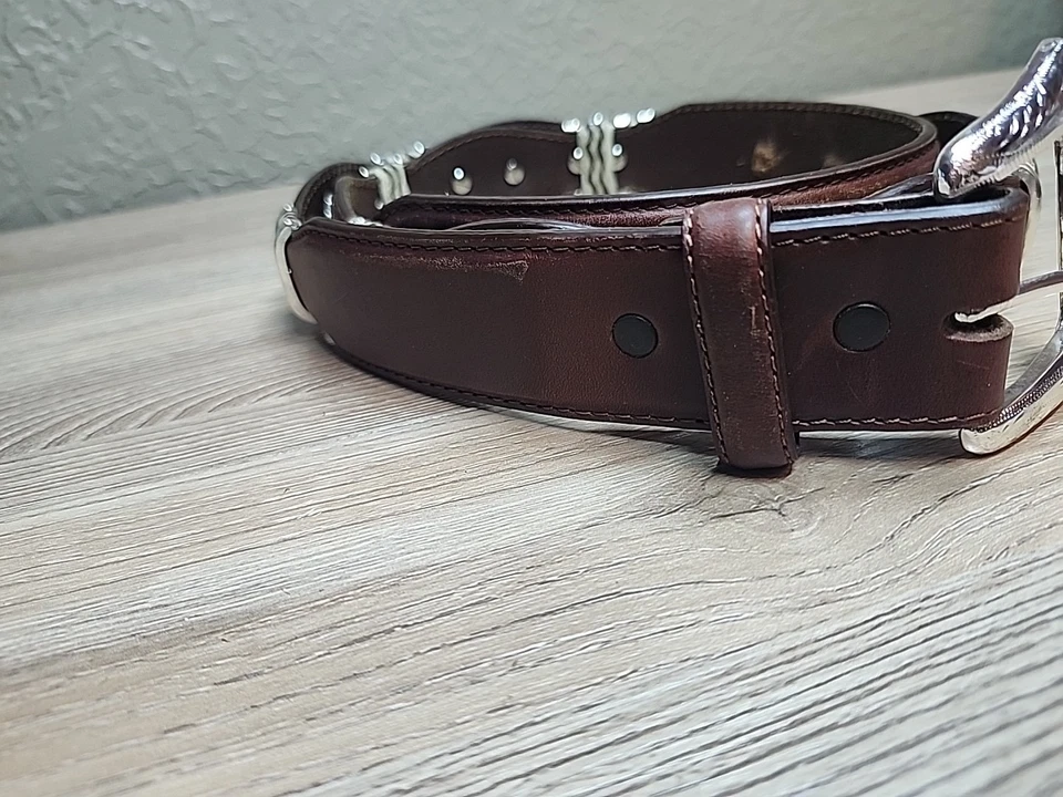 Tony Lama 9119L Cutting Champ Men’s Concho Dark Leather Belt Western size 40 - Image 3 of 4