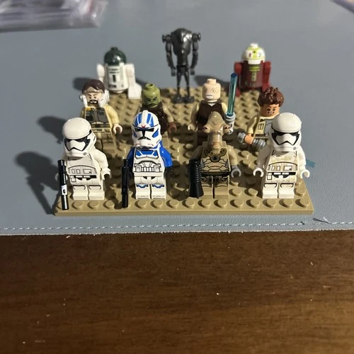 Lego Star Wars Minifigure Lot - 11 Mini Figures