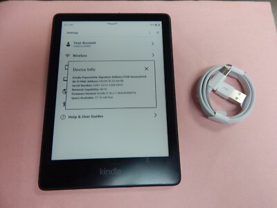 Kindle Signature Edition 11世代　32GB Kindle Paperwhite Signature Edition auto-adjusting front