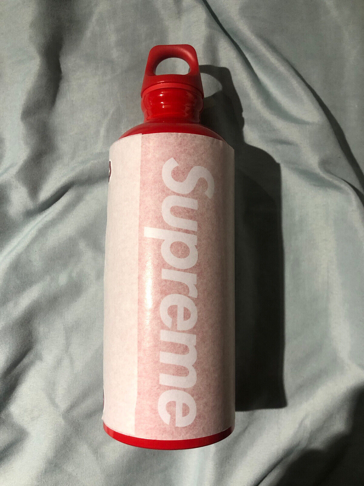 Supreme SIGG Traveller 0.6L Water Bottle Red White BPA Free 2018