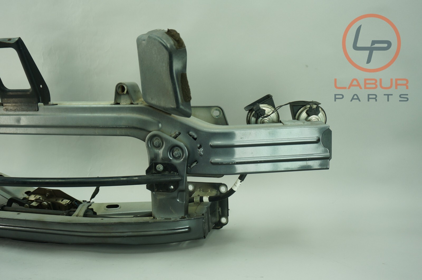 M139 09-13 Maserati Quattroporte Front Bumper & Radiator Support Set Z6490