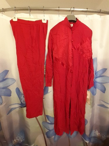 Two-piece Red Pant Suit