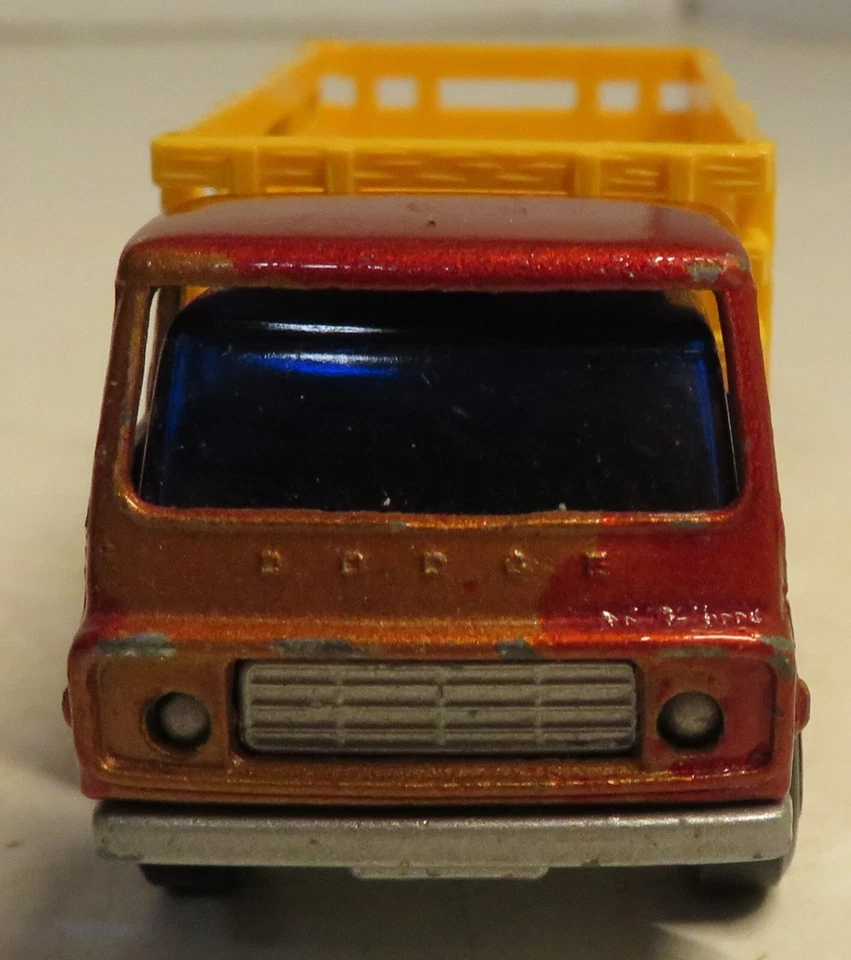 1976 Cattle Truck Burnt Orange Yellow Blue Wind 71 Farm Matchbox Lesney Vintage - Image 4 of 4