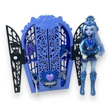 Monster High Skulltimate Secrets 4 Abbey Bominable Monster Mysteries
