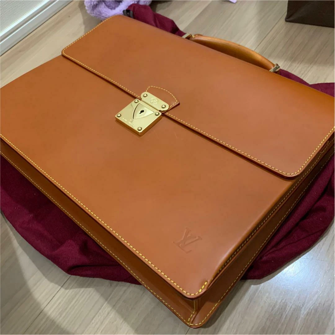 Louis Vuitton Robusto Nomade Leather Briefcase