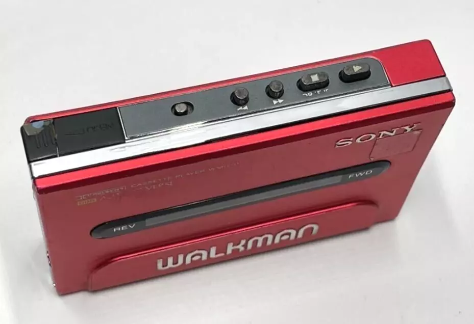 SONY WM-501 Walkman & Battery Case & Charger Rare JUNK | eBay