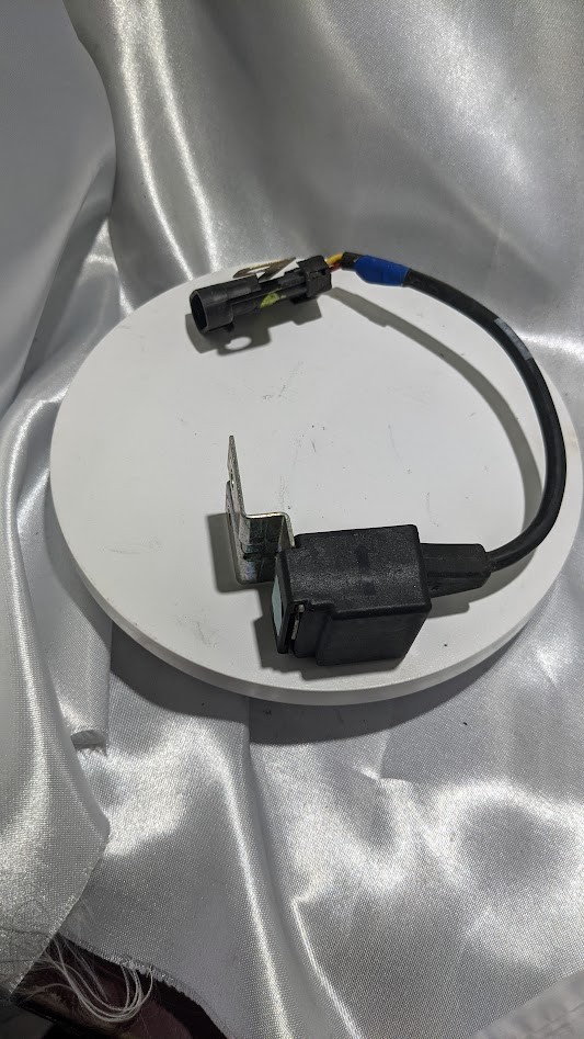 Ferrari 360 430 575 Front Vertical Acceleration Sensor 232667 175220